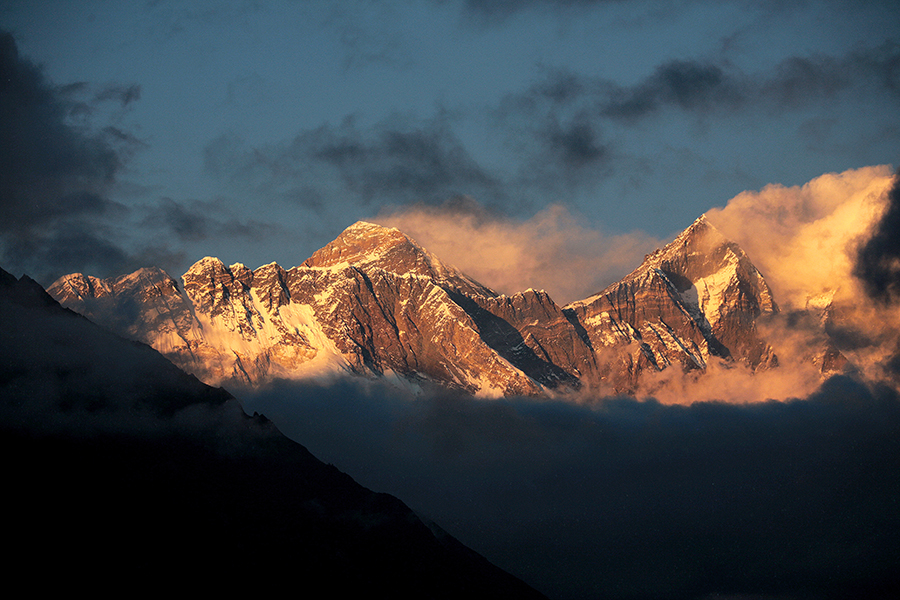Everest with sunset 02